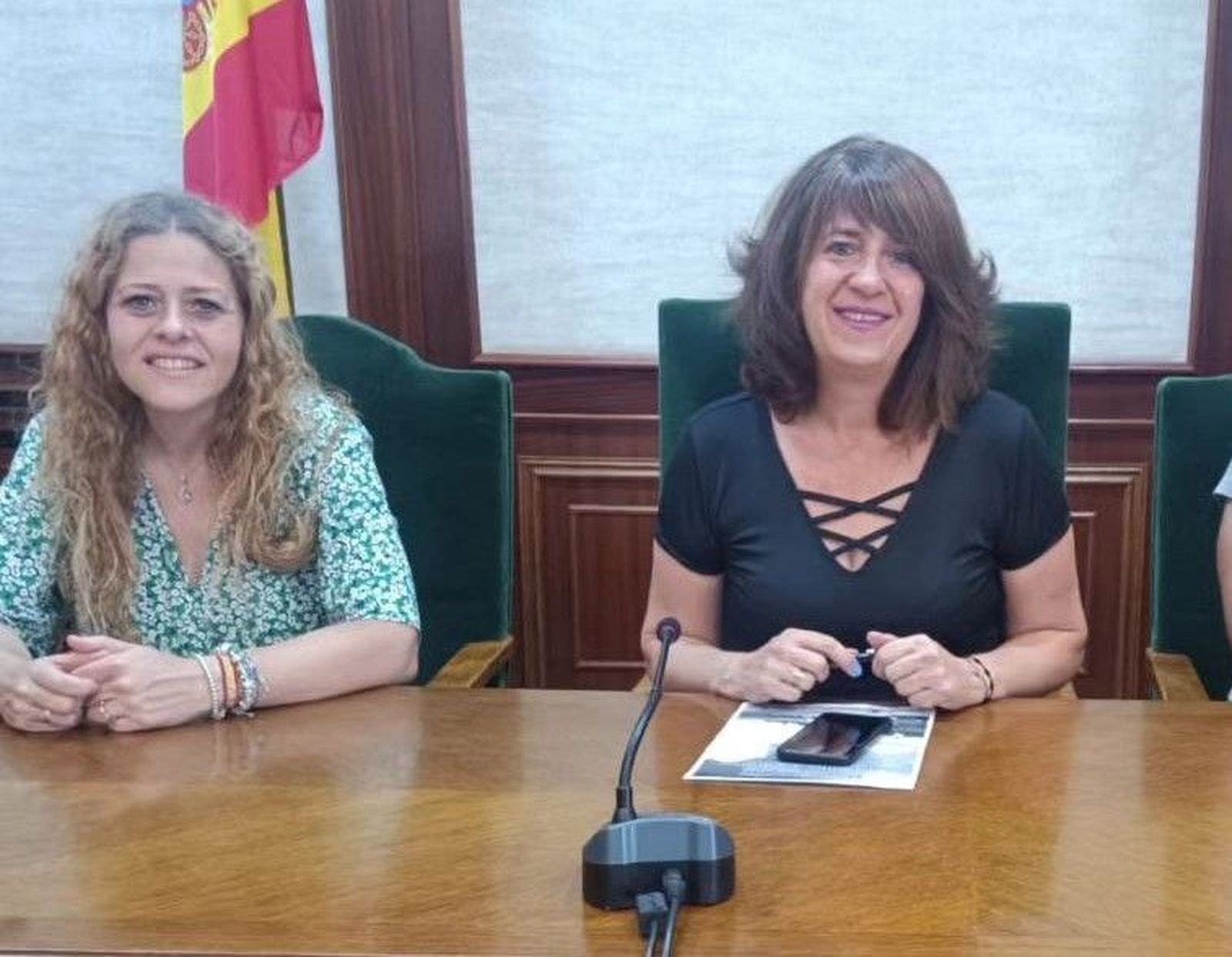 Araceli Dorado y Olga Garcia