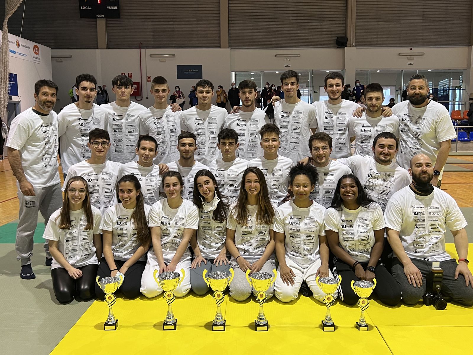 La expedición salmantina en el Campeonato Autonómico Junior de Castilla y León.
