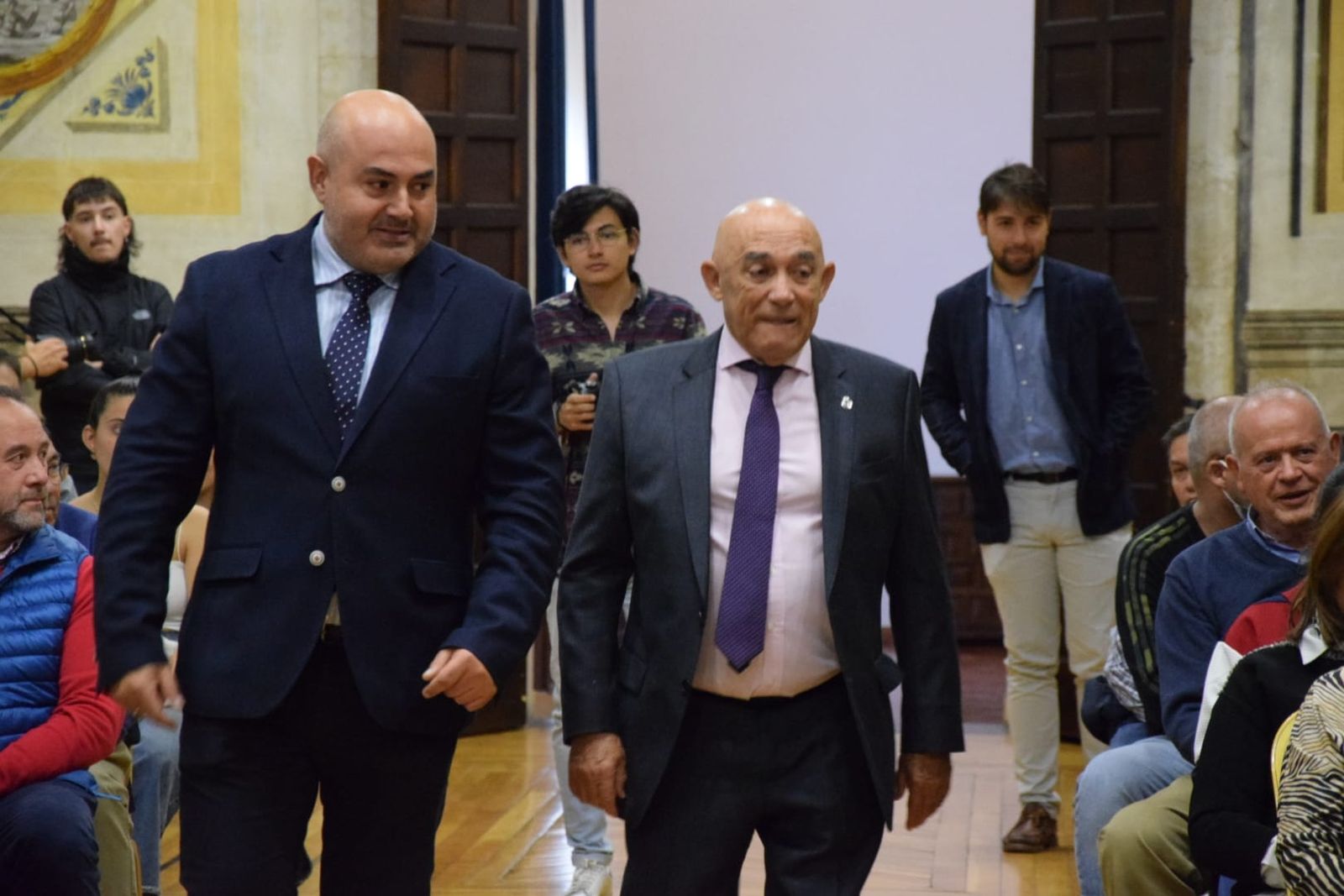 Los Colegios Mayores de la Universidad de Salamanca (C.M. San Bartolomé, C.M. Oviedo y C.M. Fray Luis de León) rinden homenaje a la figura profesional del salmantino Júlio Cendal (6)