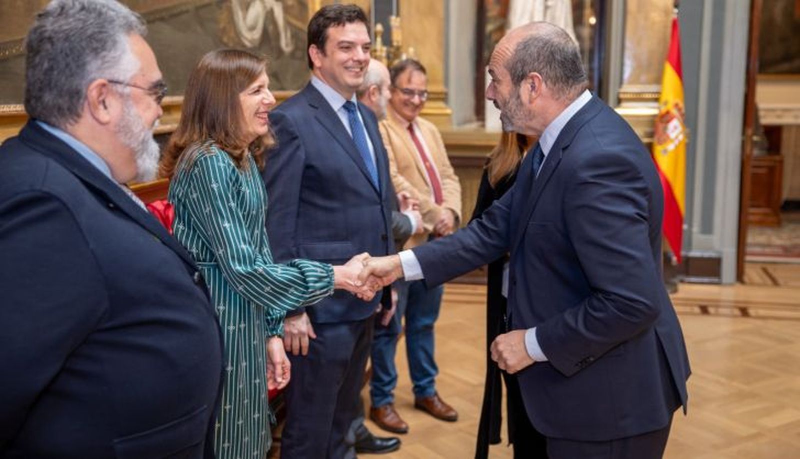 Charo García de Arriba en el Senado presenta la historia de Las Claras Charo García de Arriba en el Senado presenta la historia de Las Claras
