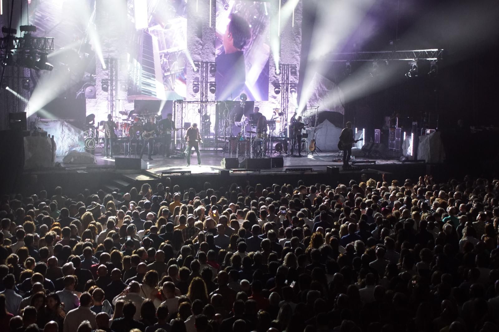 concierto-de-manolo-garcia-en-el-multiusos-sanchez-paraiso-fotos-juanes-66