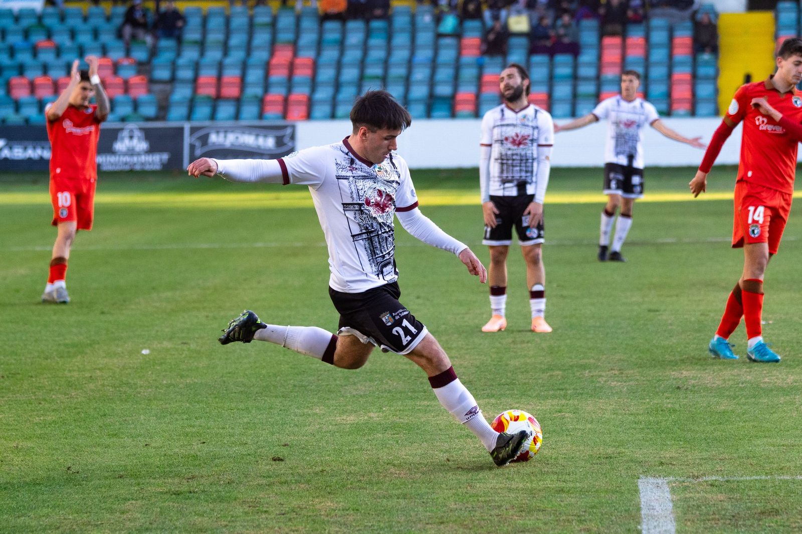 Salamanca CF UDS – Burgos Promesas. Estadio Helmántico