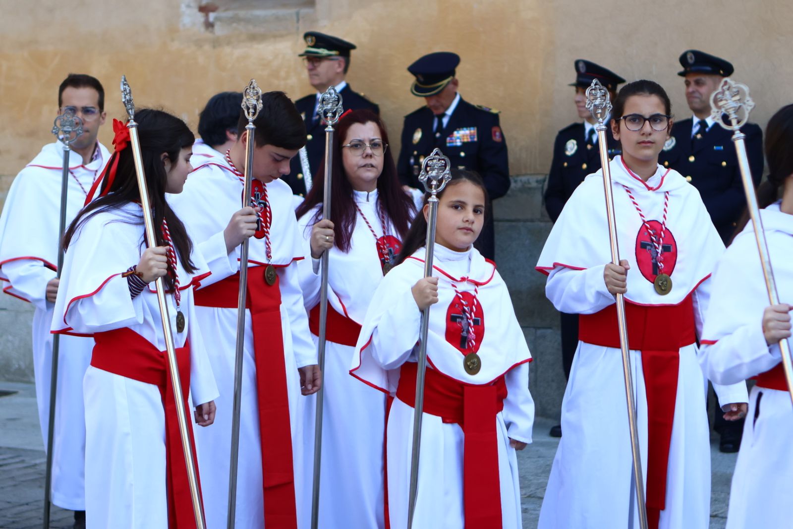 Procesión del encuentro de Nuestra Señora de la Alegría y Jesús Resucitado en el Domingo de Resurrección en Salamanca