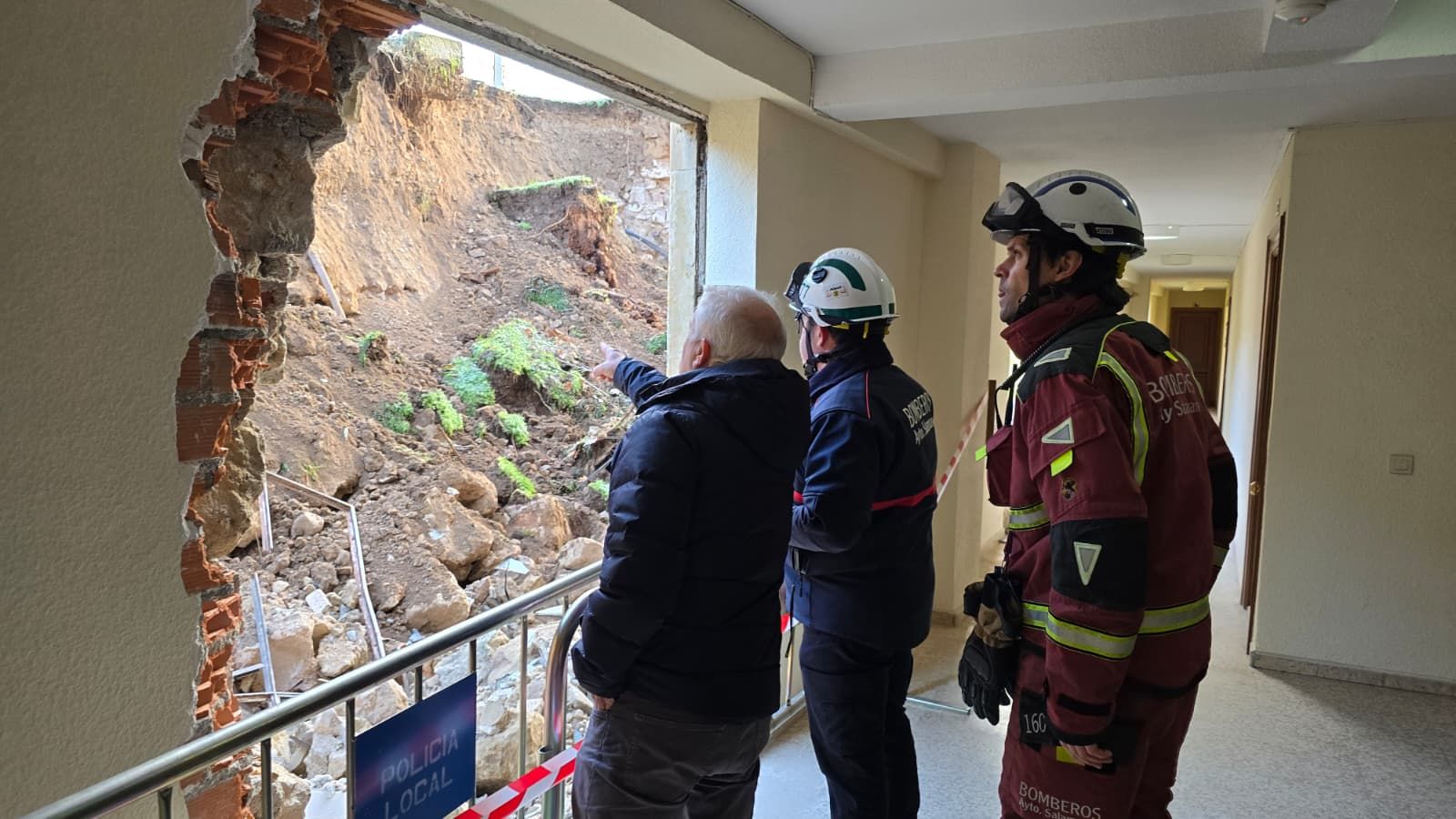 Así ha sido el desprendimiento de la muralla antigua de Salamanca