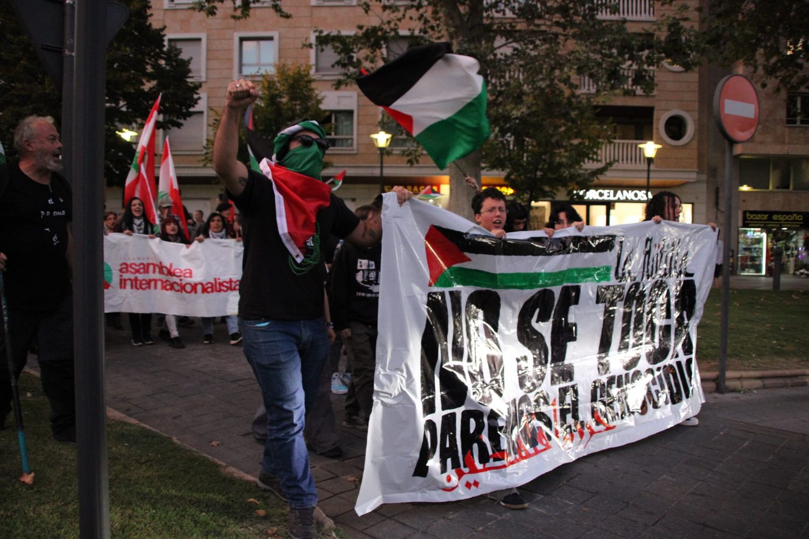 Medio millar de personas se manifiestan en Salamanca en apoyo a Palestina y la flotilla