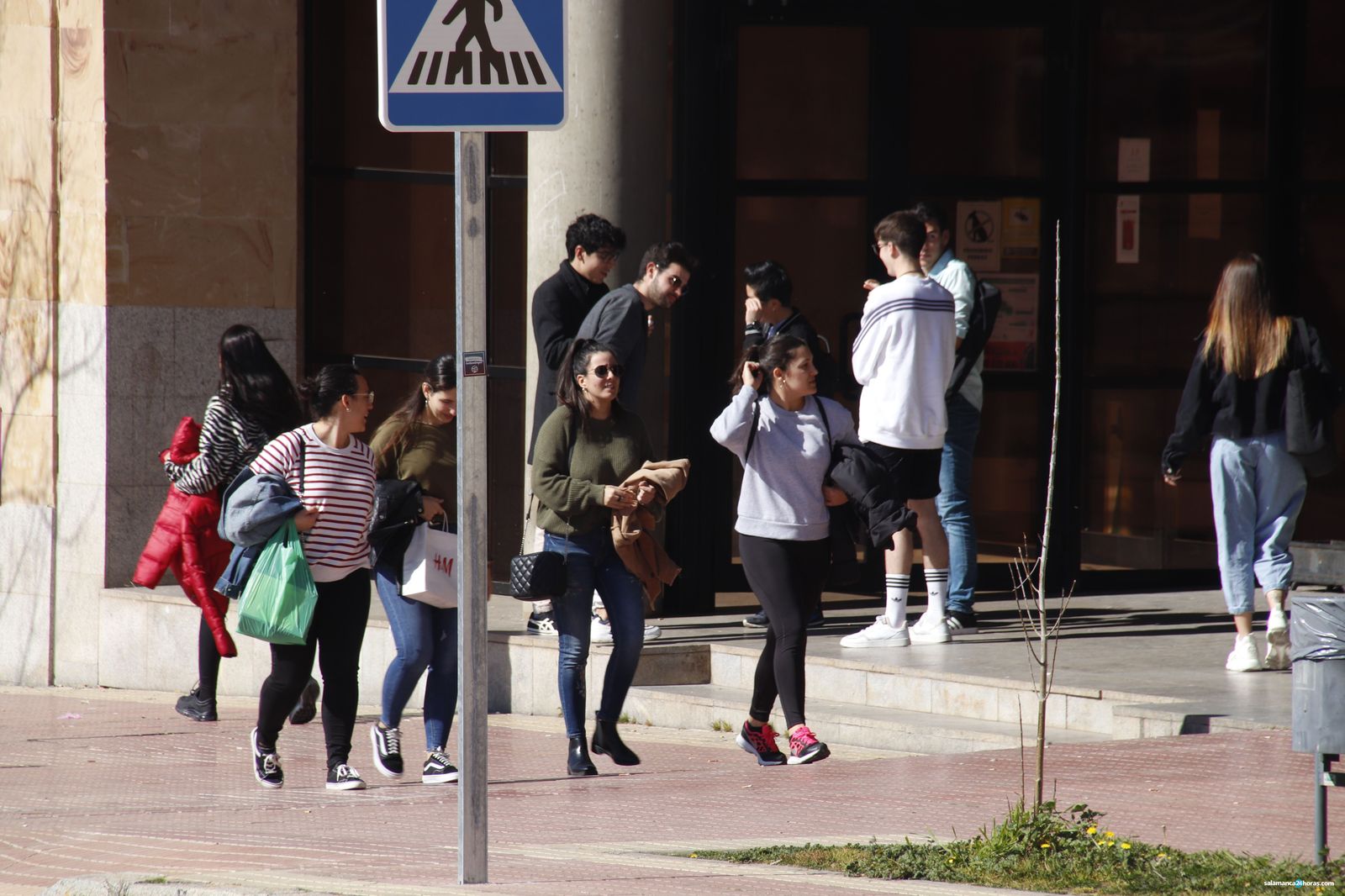 Estudiantes de Salamanca en el campus de Unamuno. Foto de archivo
