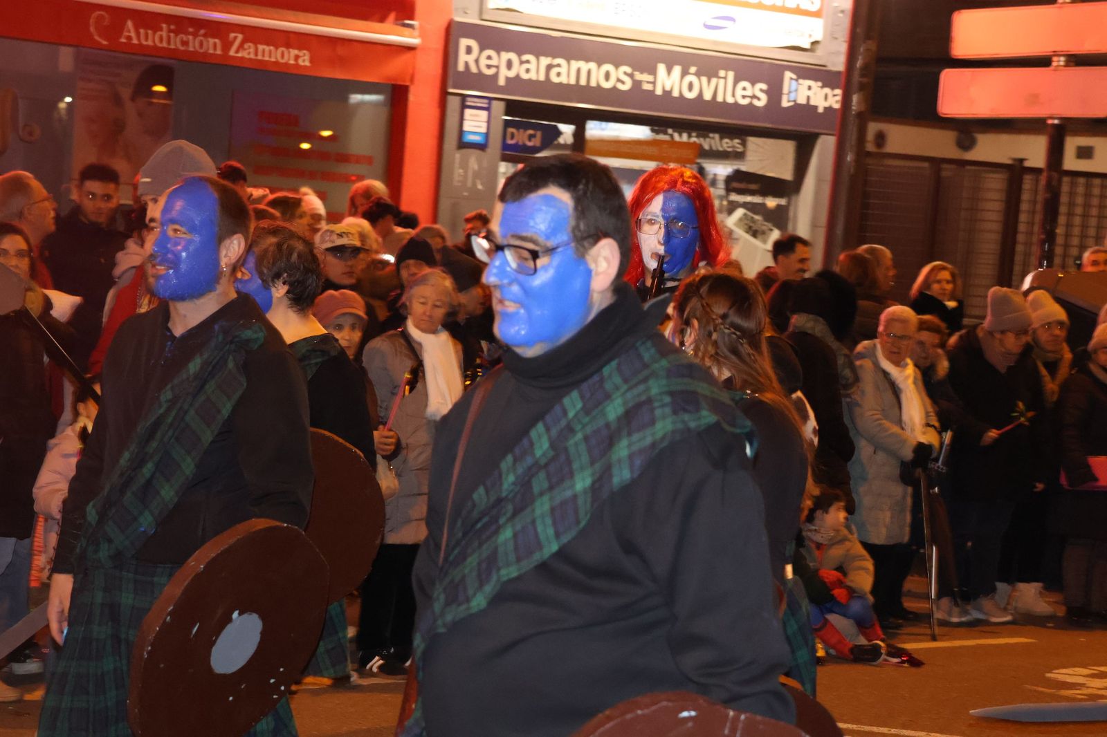 GALERÍA | Disfruta de las imágenes del colorido desfile de Carnaval en Zamora