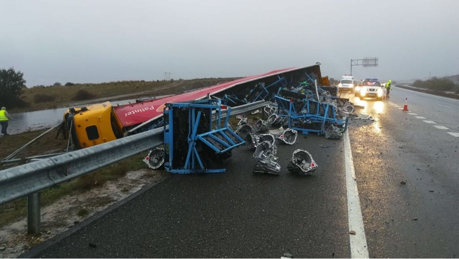 Accidente camión Guijuelo volcado (5)