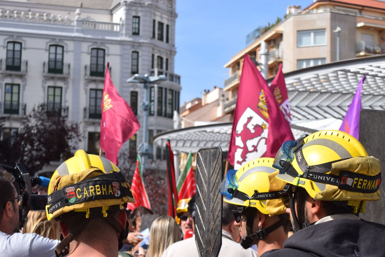 Concentración para reclamar "respeto y justicia" para Zamora tras los incendios