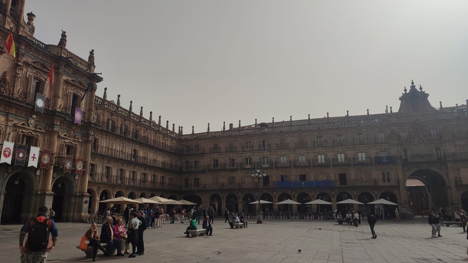 Partículas de polvo africano en Salamanca en la Plaza Mayor