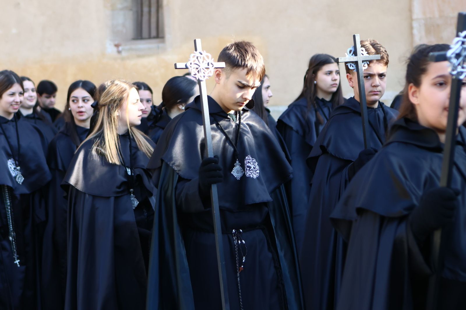 Procesión del encuentro de Nuestra Señora de la Alegría y Jesús Resucitado en el Domingo de Resurrección en Salamanca