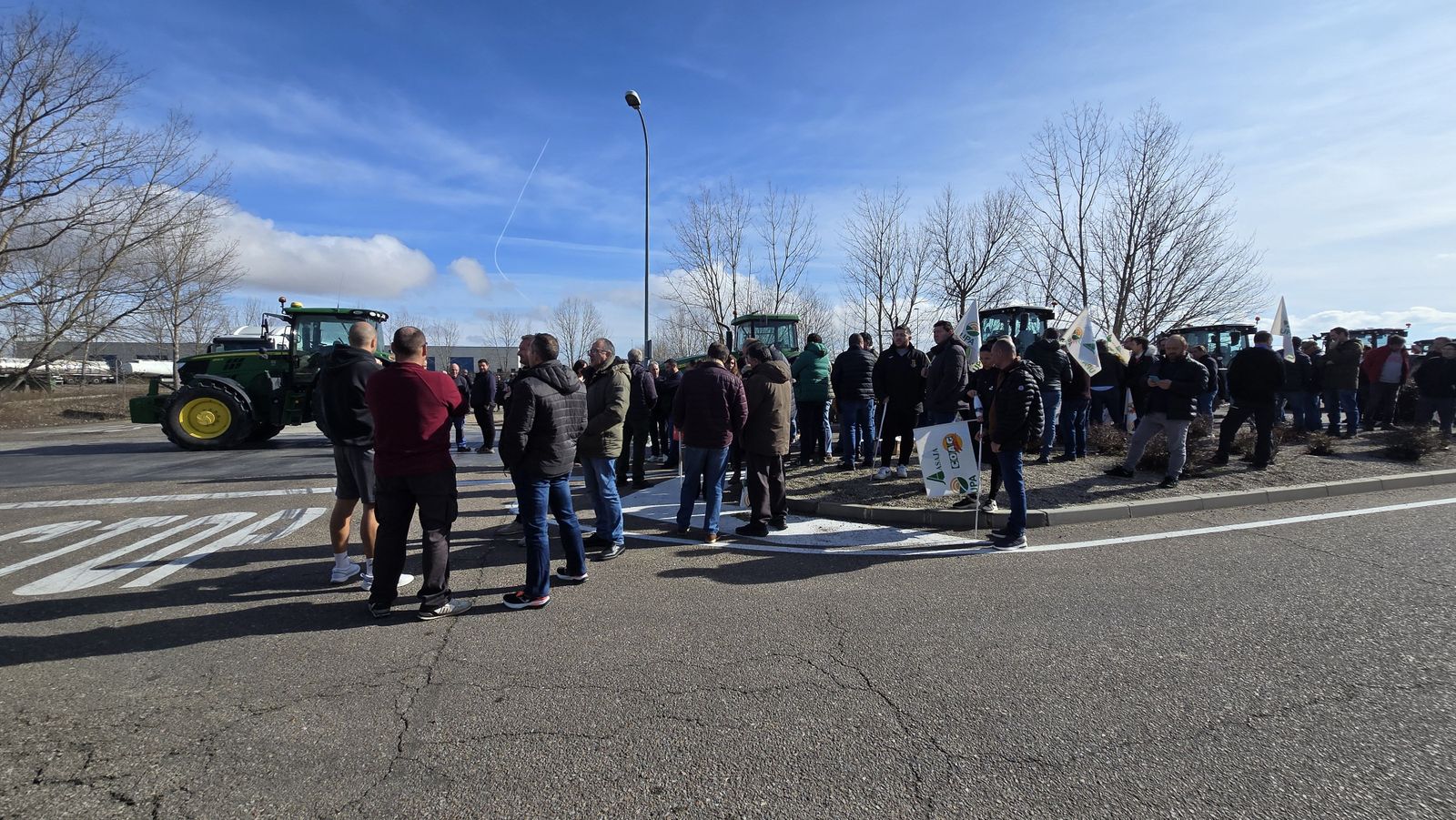 Agricultores de Salamanca protestan en la planta de biocarburante en Babilafuente