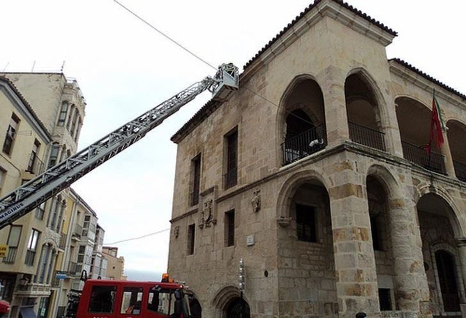 UPL pide que se investigue la posible responsabilidad municipal en el deterioro del ayuntamiento viejo