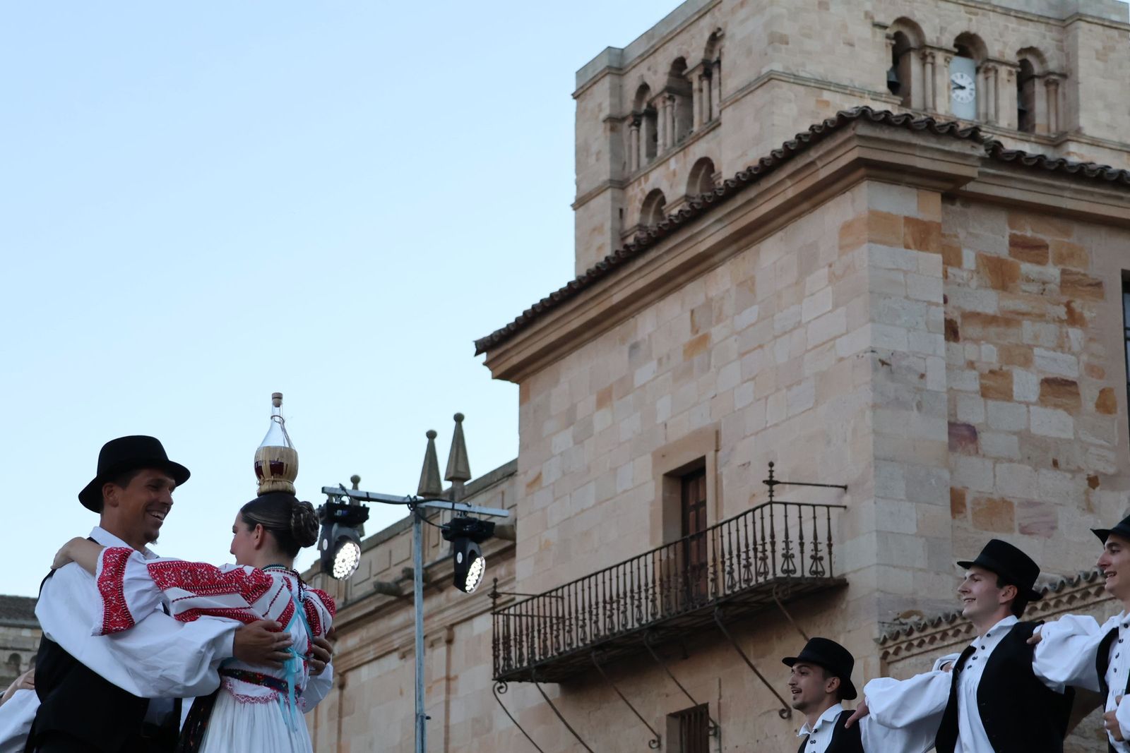ii-gala-festival-internacional-de-folklore-22