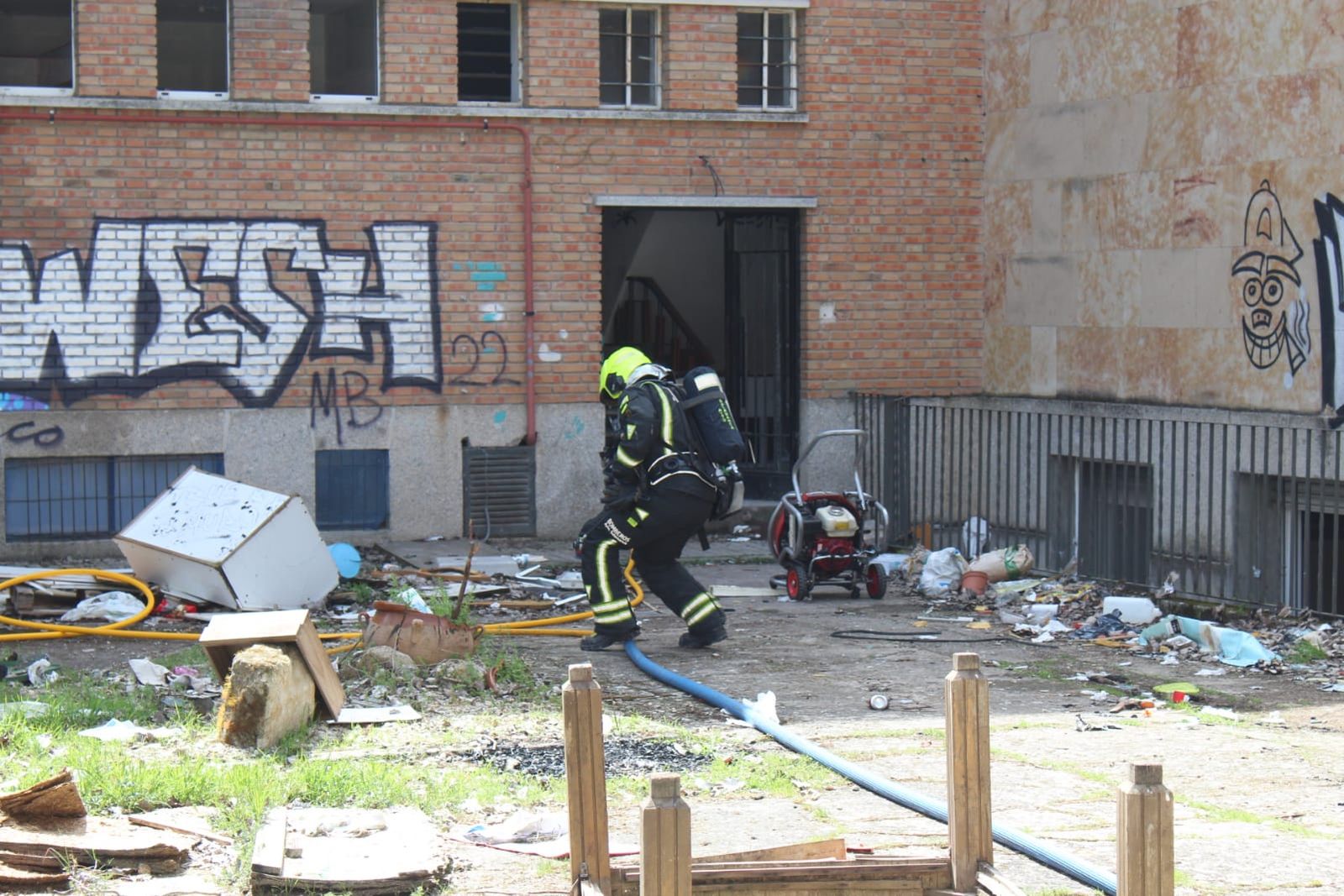 incendio-en-un-edificio-abandonado-de-ciudad-jardin-7