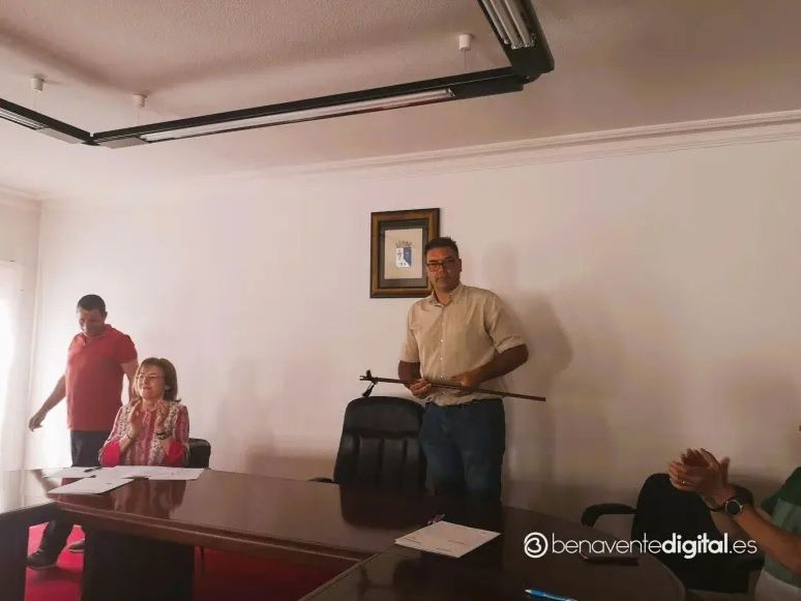 Toma de posesión del alcalde de Santa Croya de Tera. FOTO: Benavente Digital.