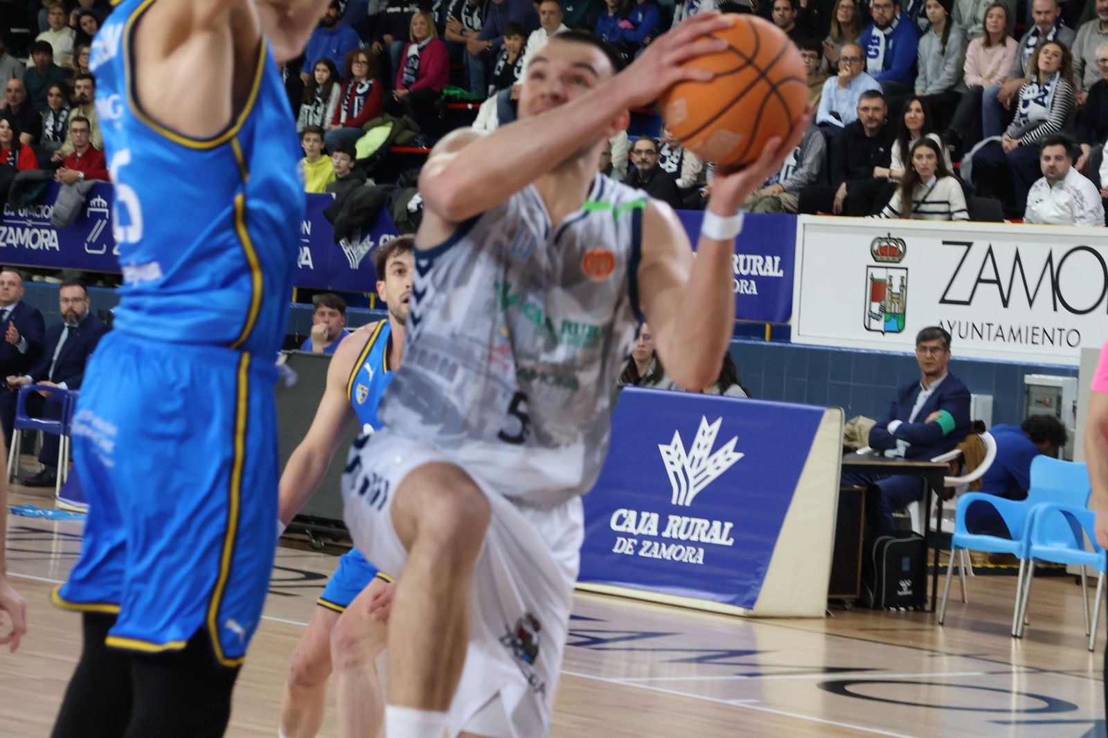 GALERÍA | Revive el esperado encuentro entre el CB Zamora y el Movistar Estudiantes