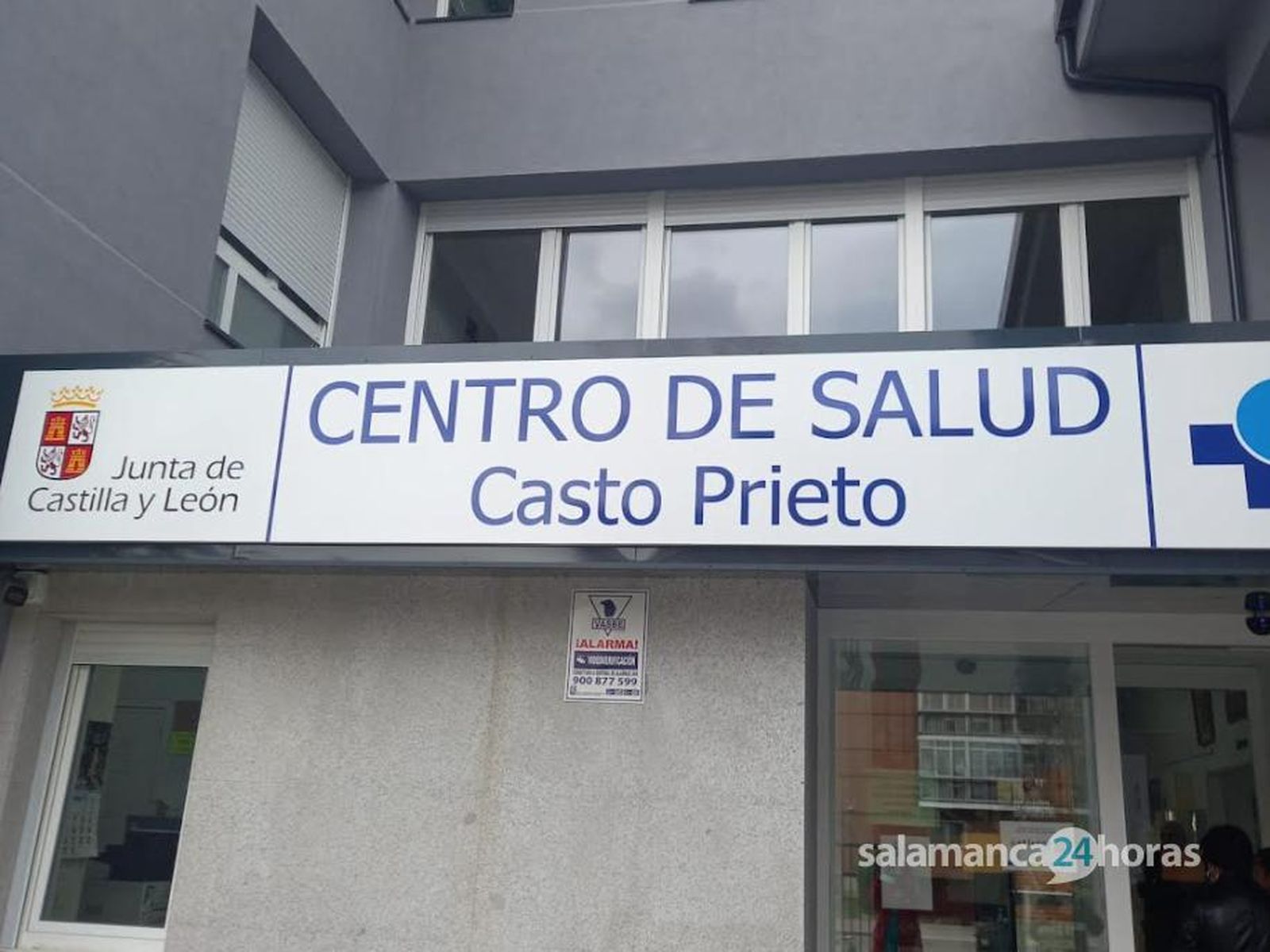 Nuevo cartel del centro de salud de San José Nuevo cartel del centro de salud de San José
