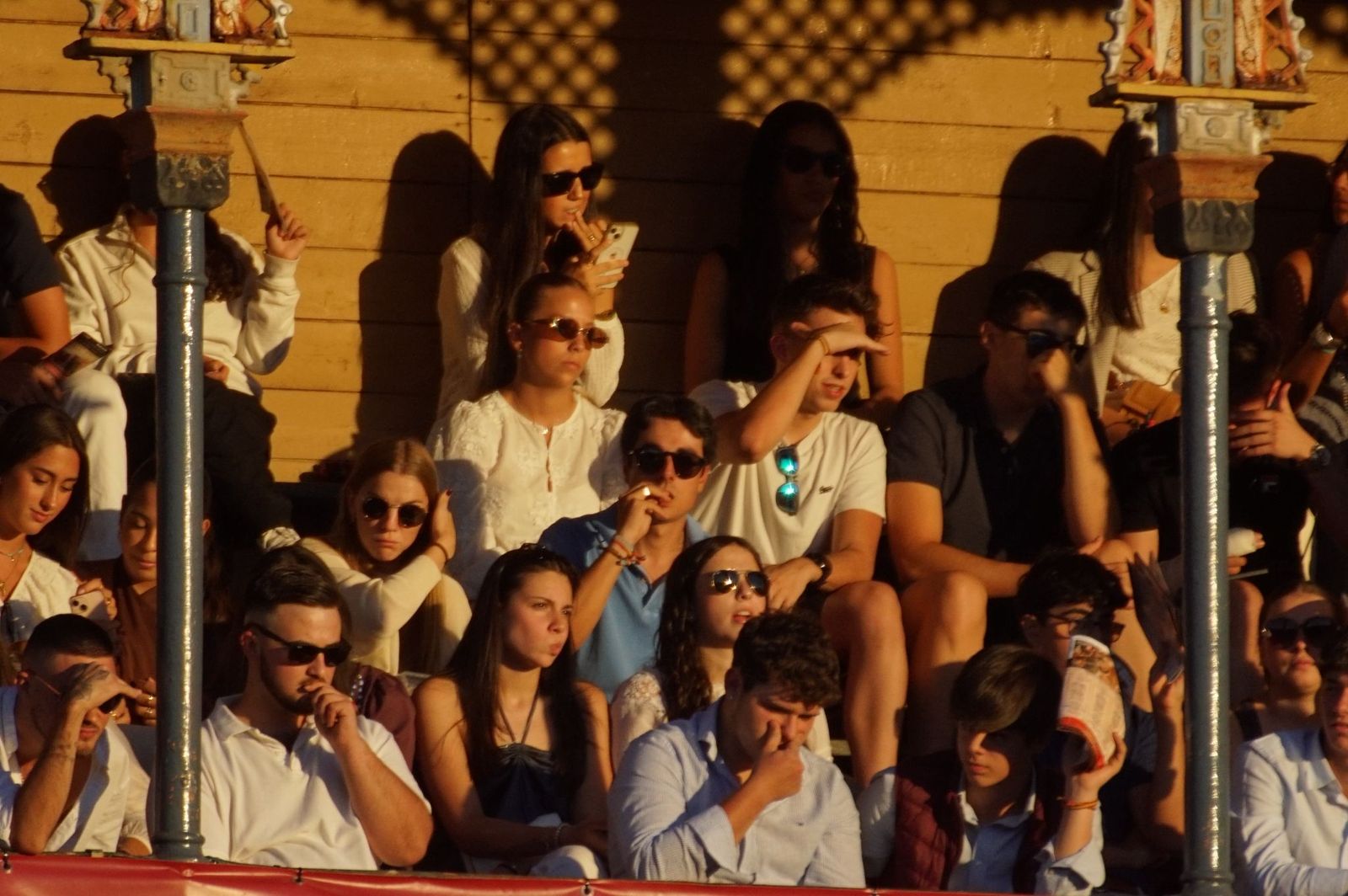 Así se ha vivido la primera corrida de la feria 2025 en La Glorieta: imágenes del ambiente en los tendidos y en el patio de cuadrillas