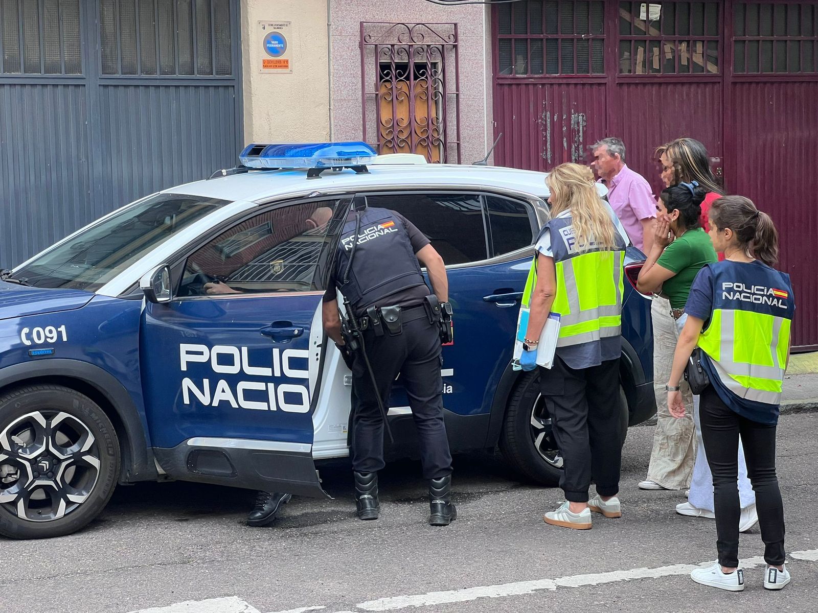 Un detenido en una operación de Policía Nacional en el barrio Vidal (12).jpeg