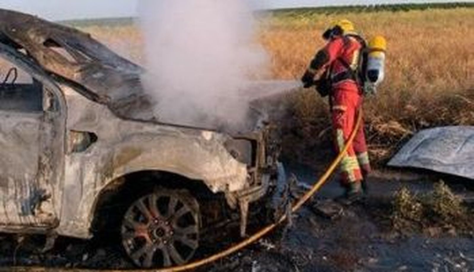 Arde un vehículo en Cantalapiedra