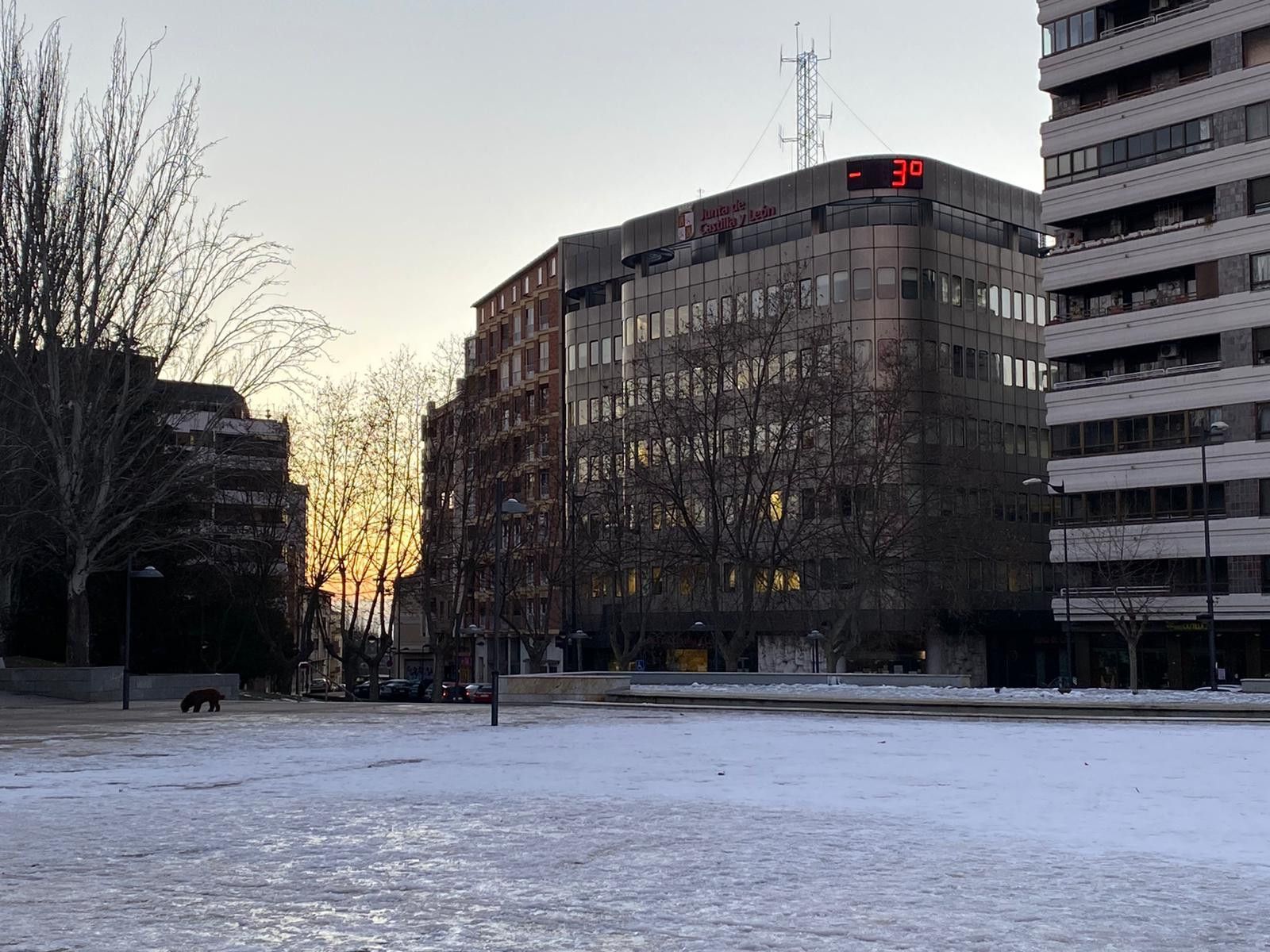 Tiempo frio heladas hielo marina termometo
