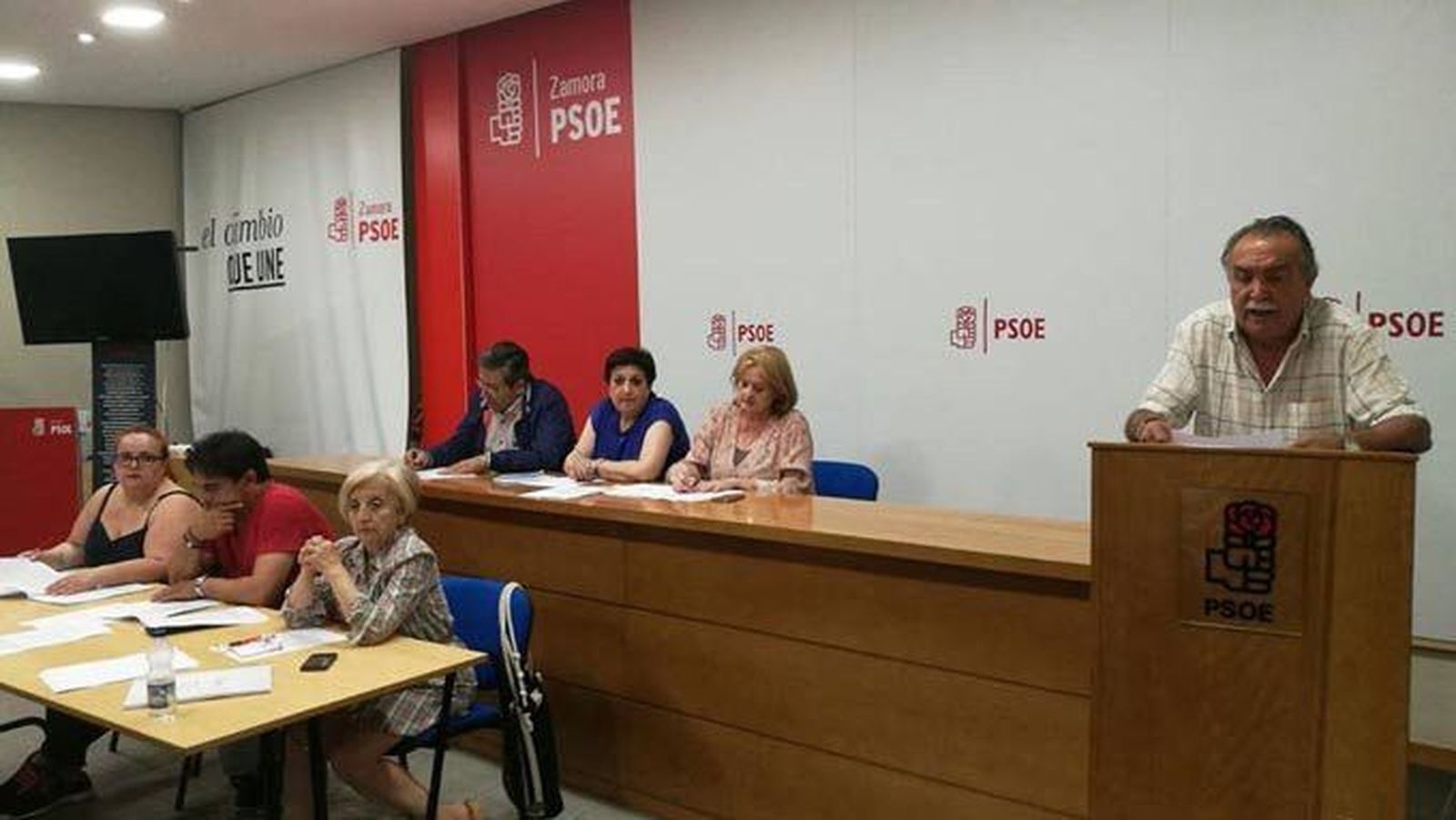 El PSOE de Zamora aprueba la lista de consenso de los delegados al Congreso Federal