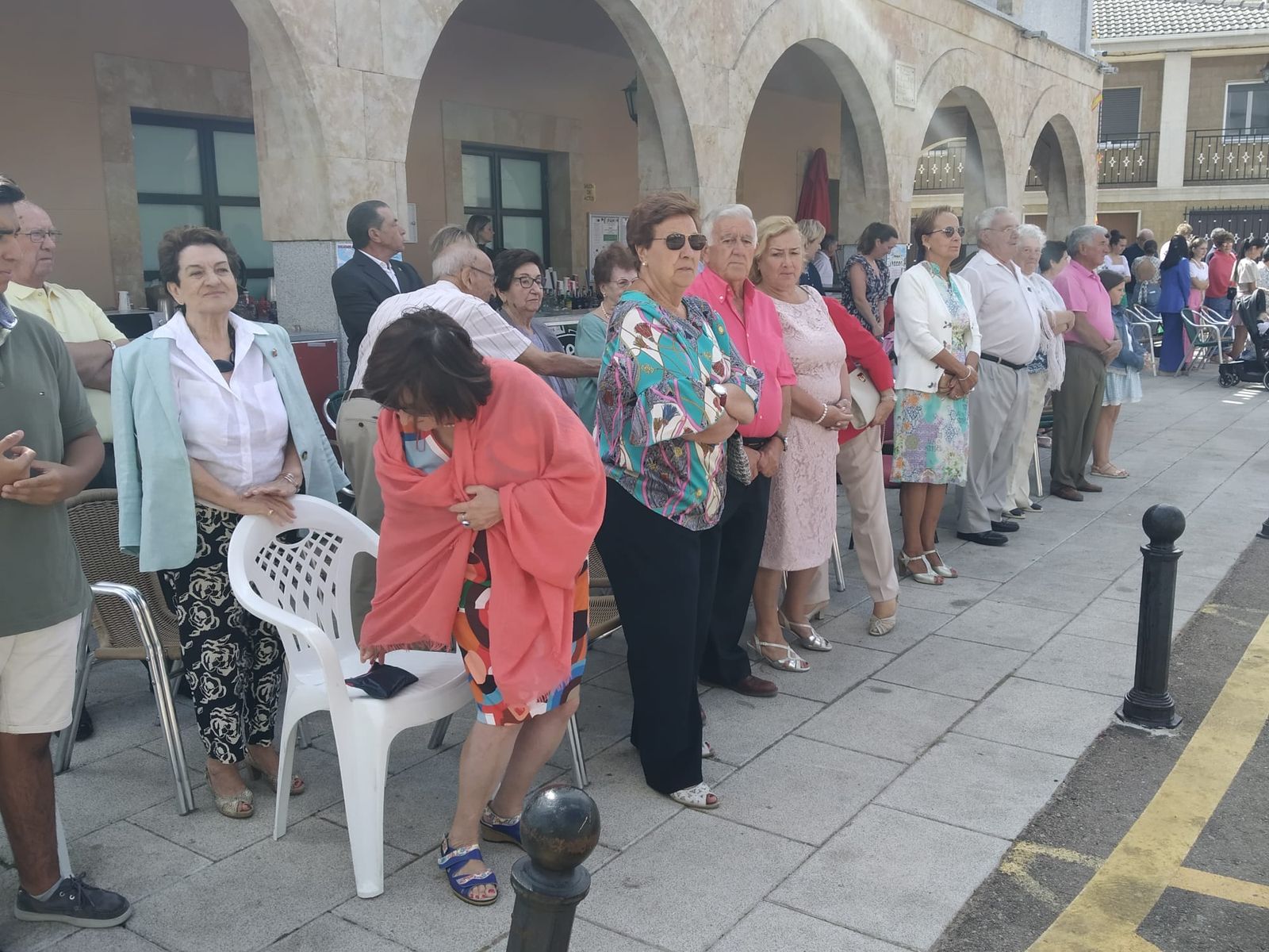 procesion-por-las-fiestas-patronales-en-valdelosa-2