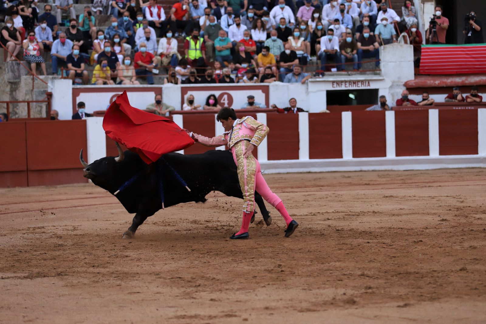 roca-rey-pablo-aguado-y-daniel-luque-en-zamora-63