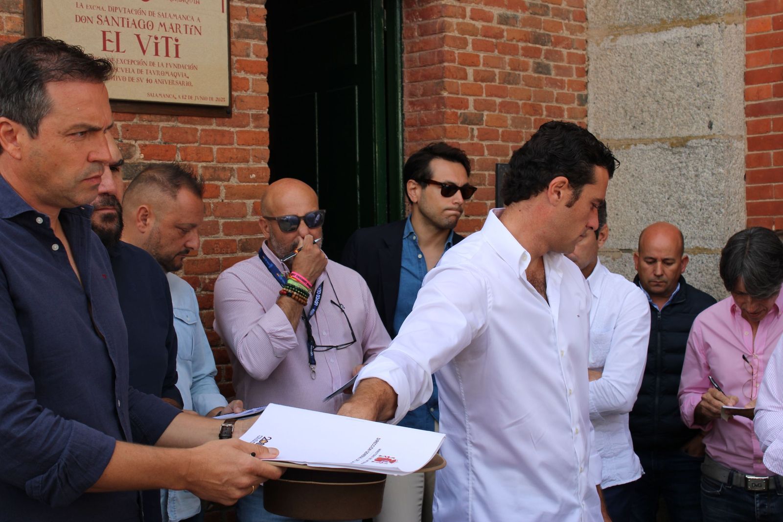 Sorteo de la corrida de Vellosino para Damián Castaño, Diego San Román e Ismael Martín en La Glorieta