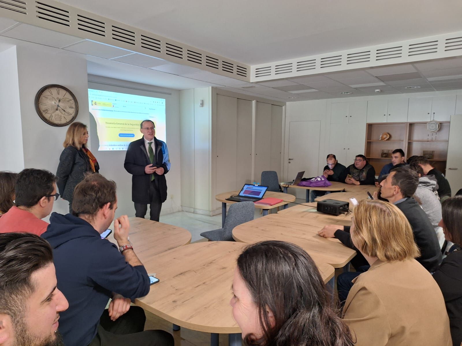 El programa ‘La Administración cerca de Ti’ llega a la Fundación Personas