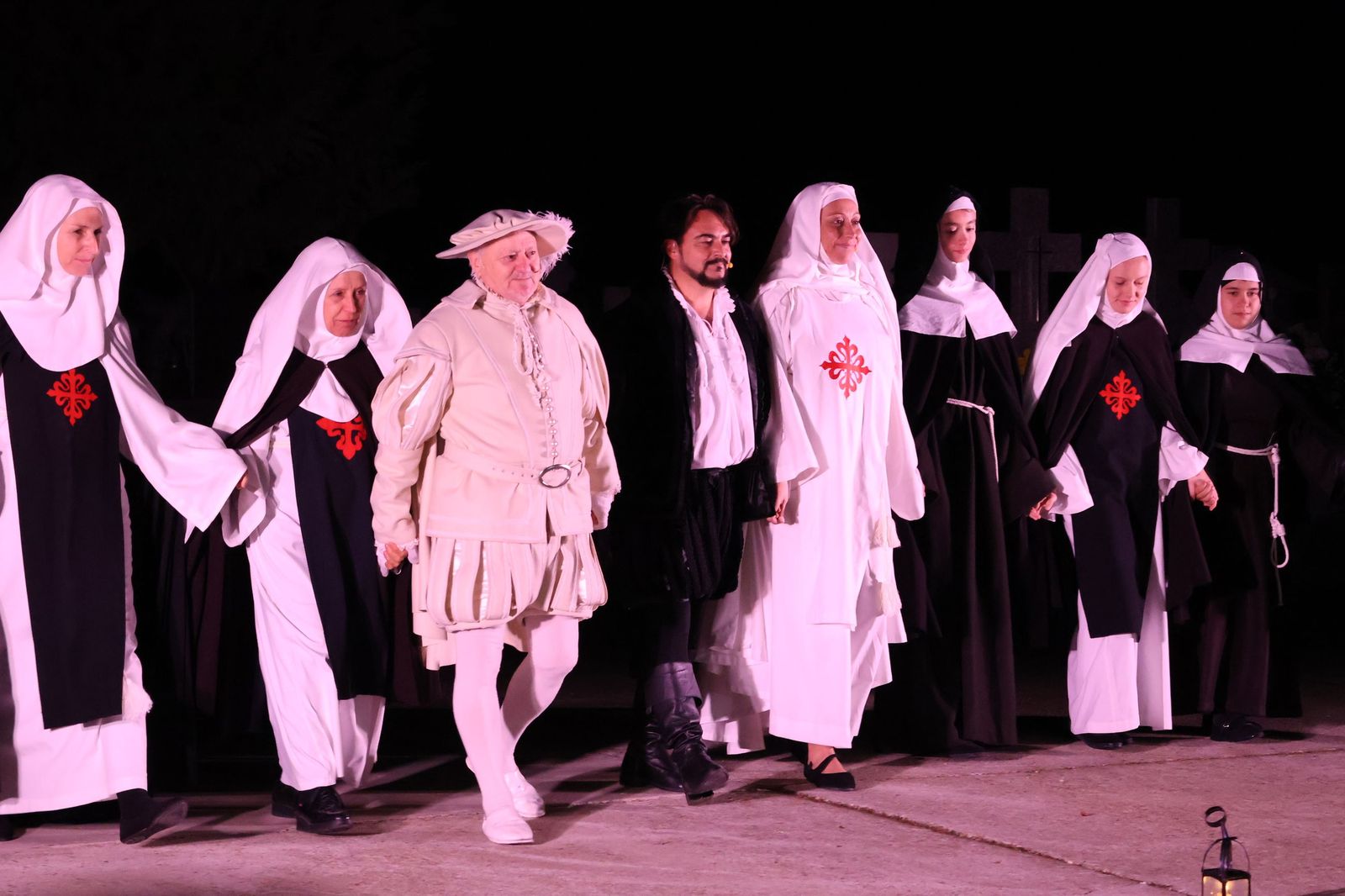 GALERÍA | Don Juan Tenorio cierra temporada en el Cementerio de San Atilano