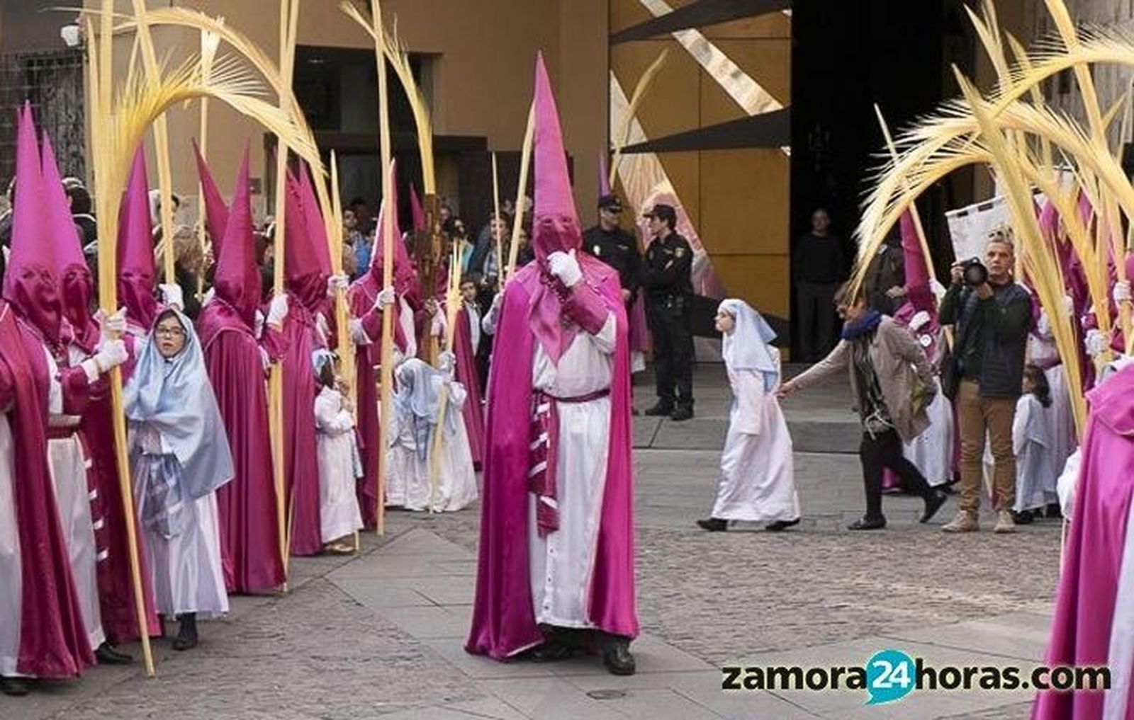 Alberto de la Fuente: “El momento más emotivo es la entrada del paso al museo cuando todos los niños levantan la palma”