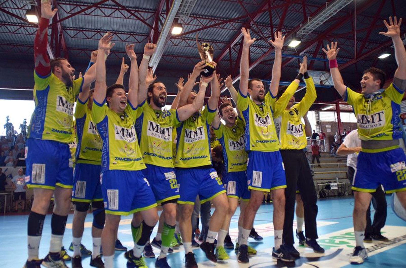 Celebracion ascenso mmt palma 2017