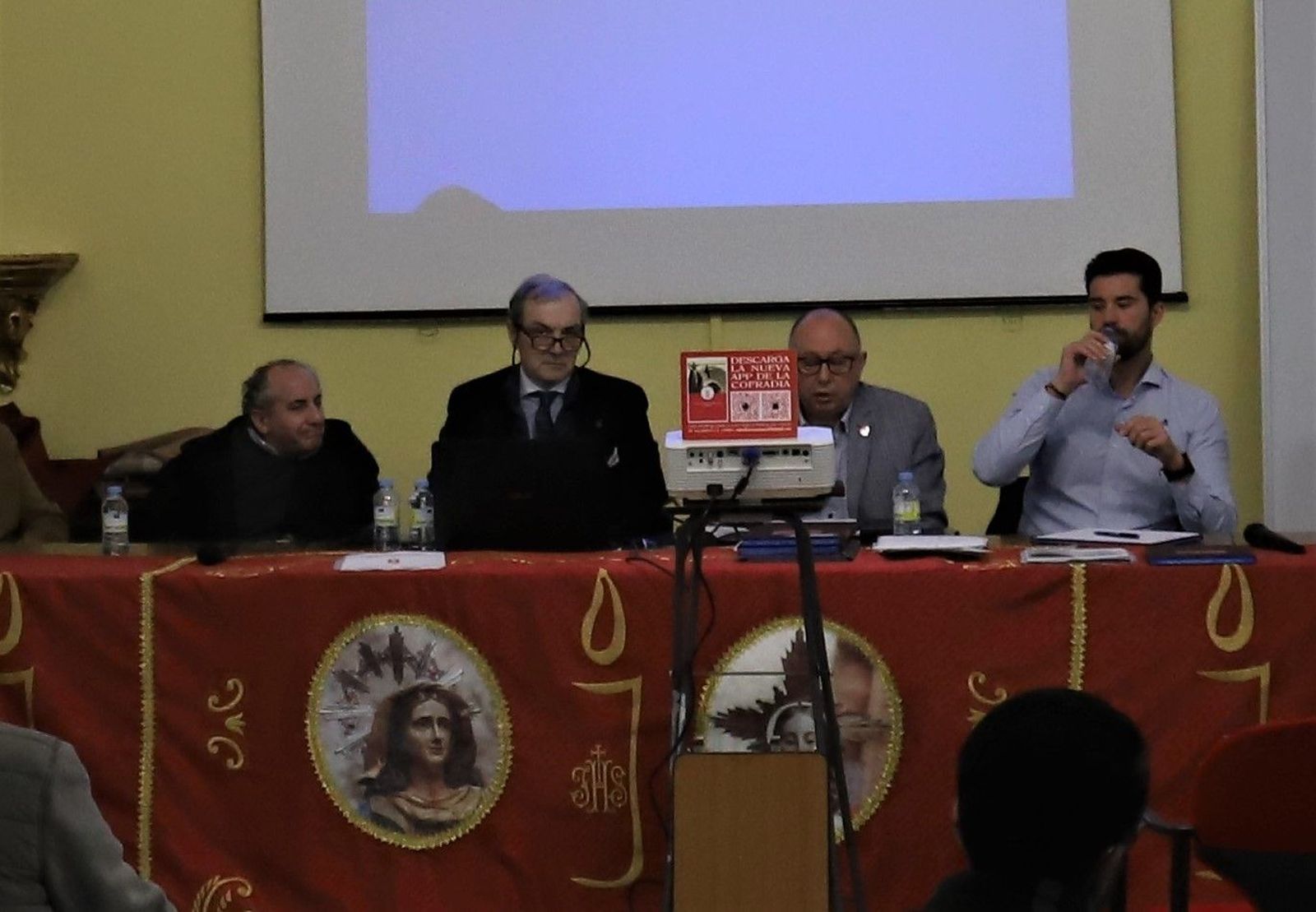 Josué Crespo, en la asmblea de la Cofradía de este 2023