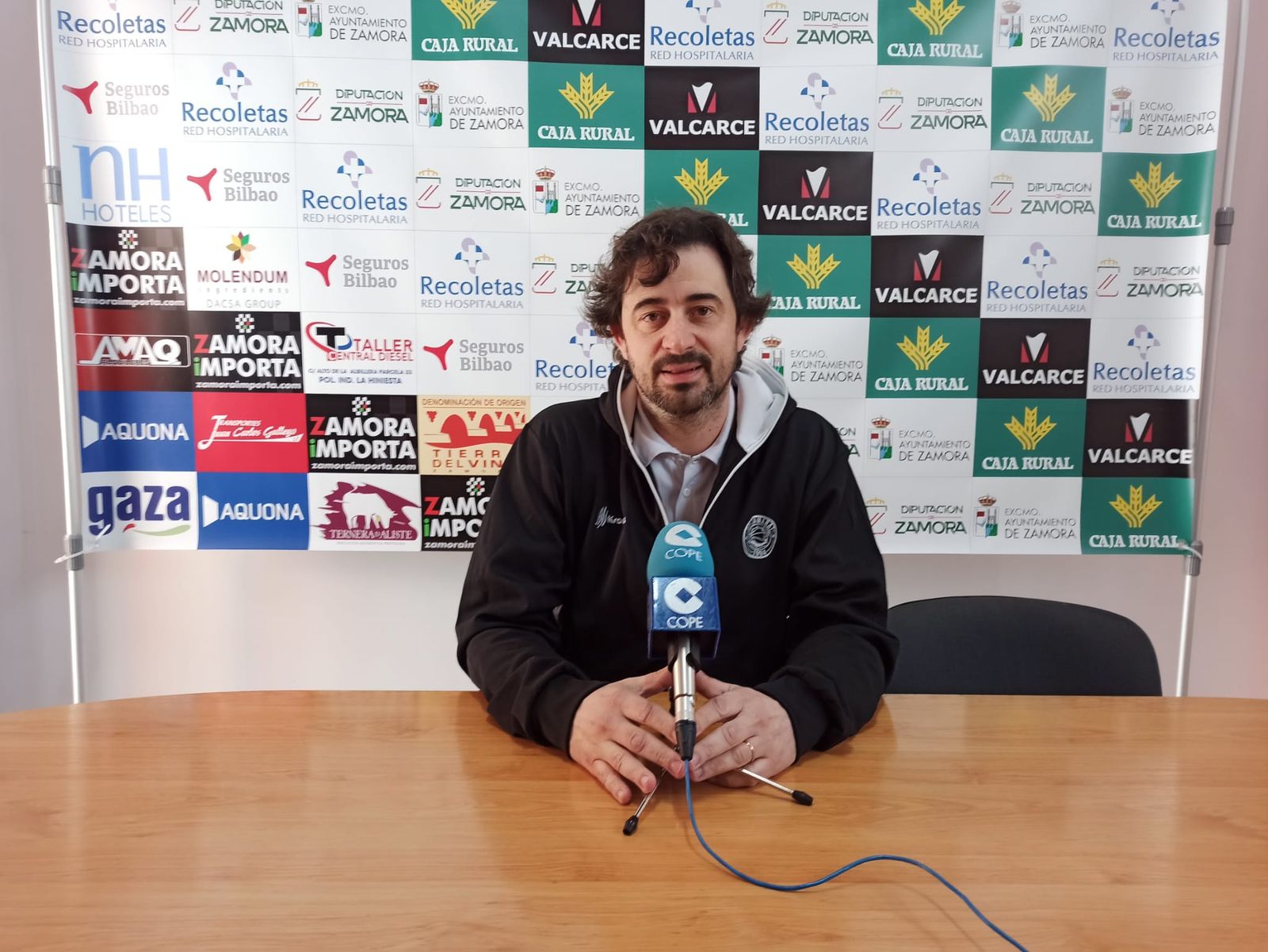 Ricardo Vasconcelos en rueda de prensa