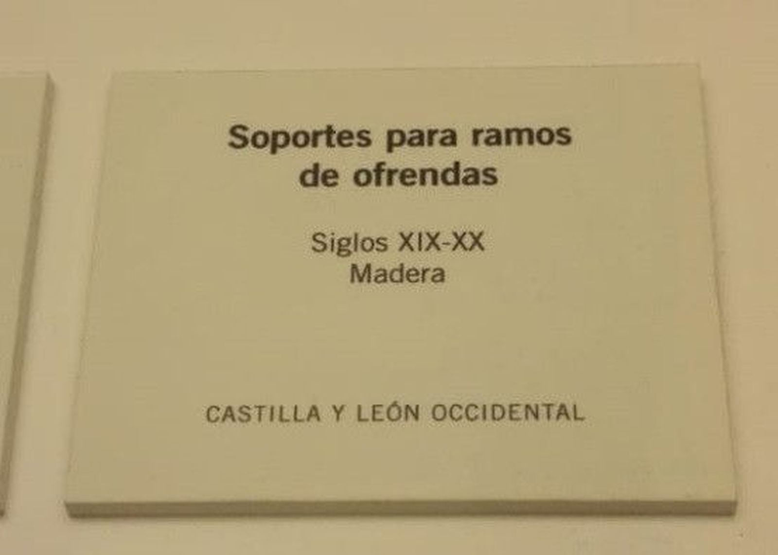 Soportes ramos cartel etnografico