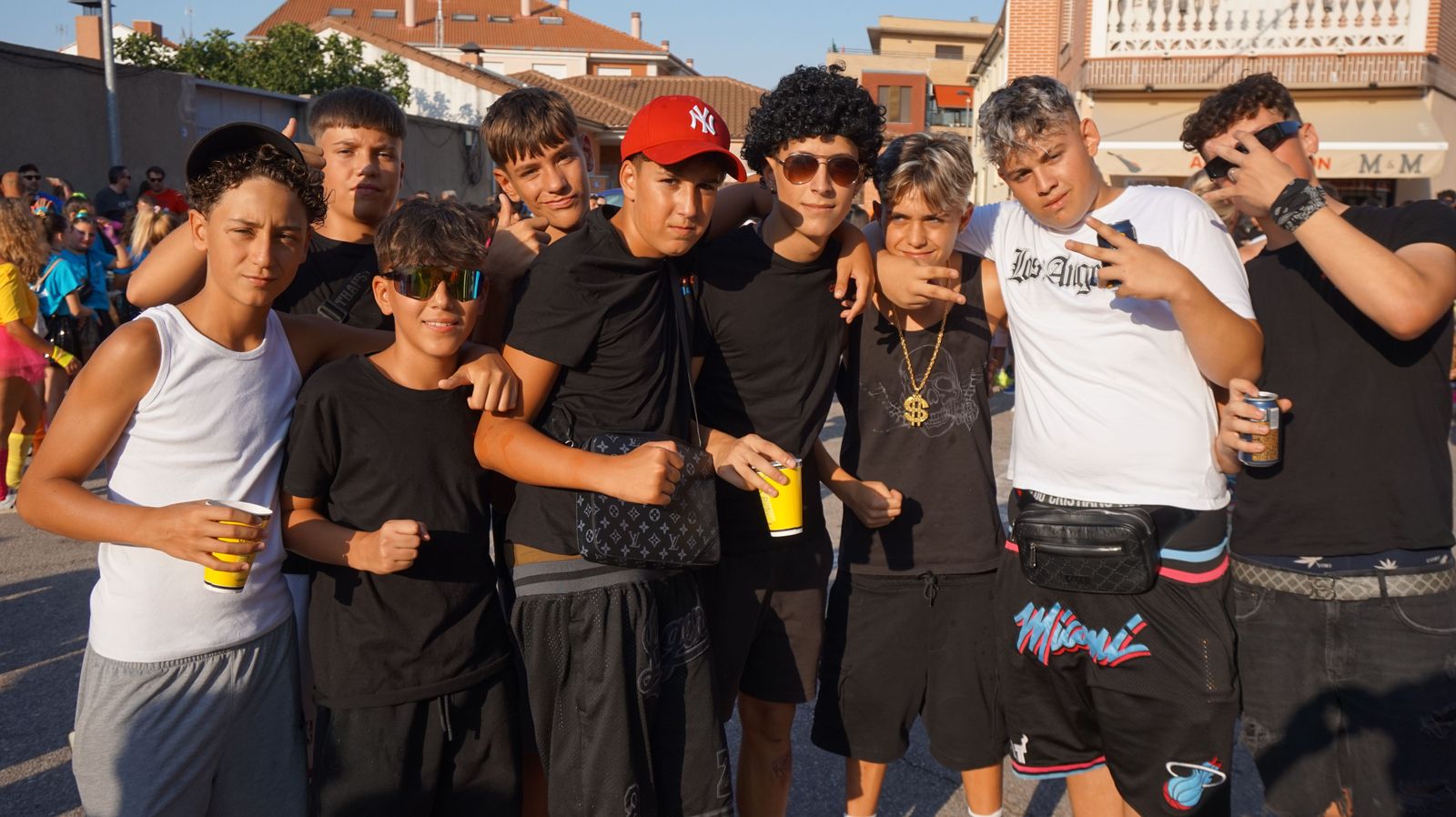 desfile-de-penas-en-castellanos-de-moriscos-25