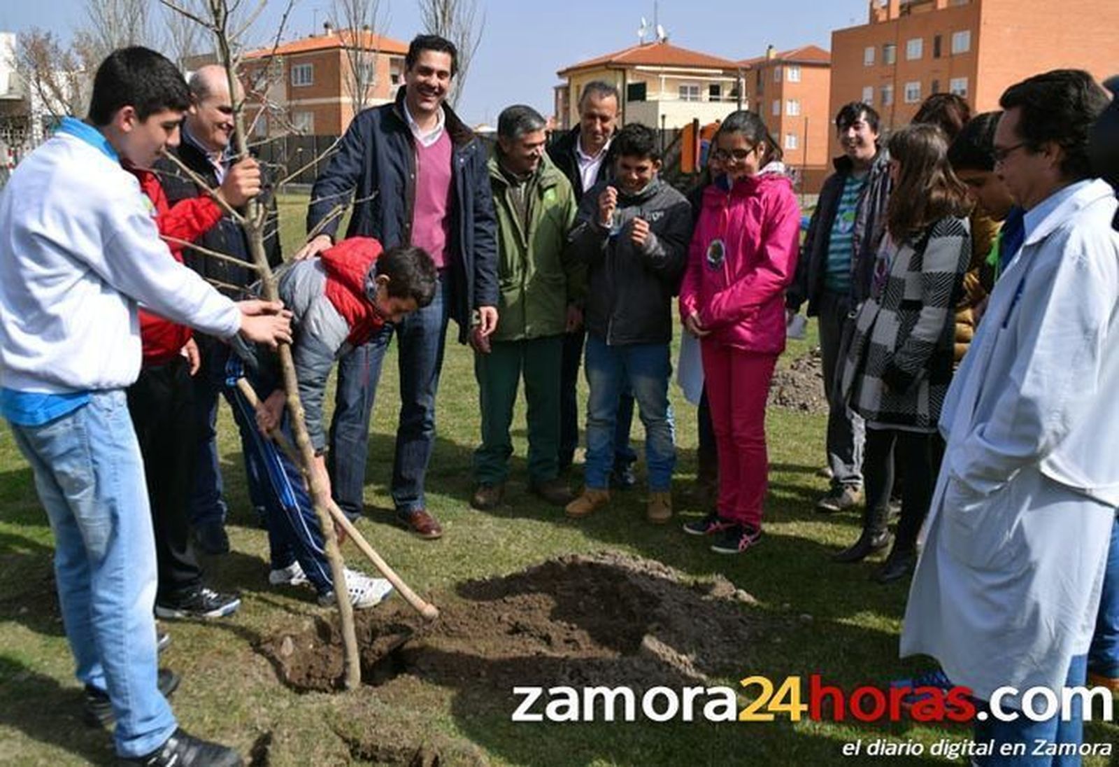 La Junta celebra el ‘Día del Árbol’ en el colegio Virgen del Castillo de la capital