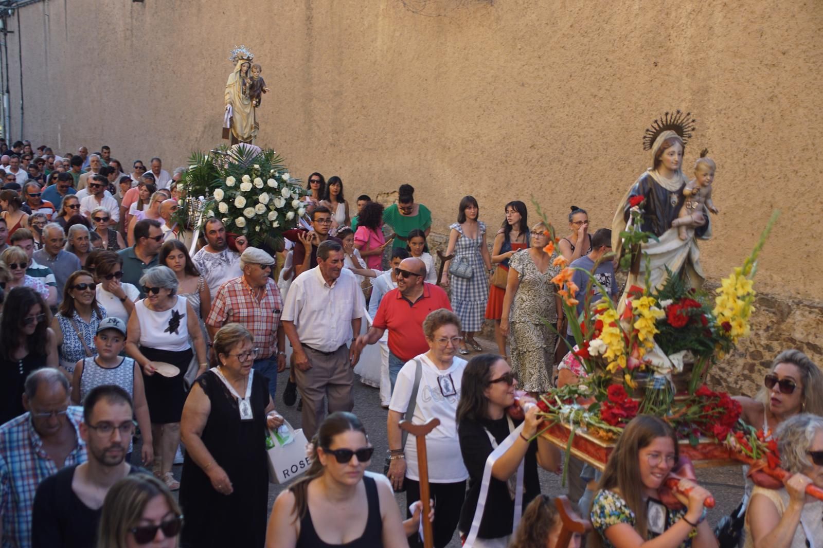 Procesión de la Virgen del Carmen por el río Tormes en Alba (6).jpeg