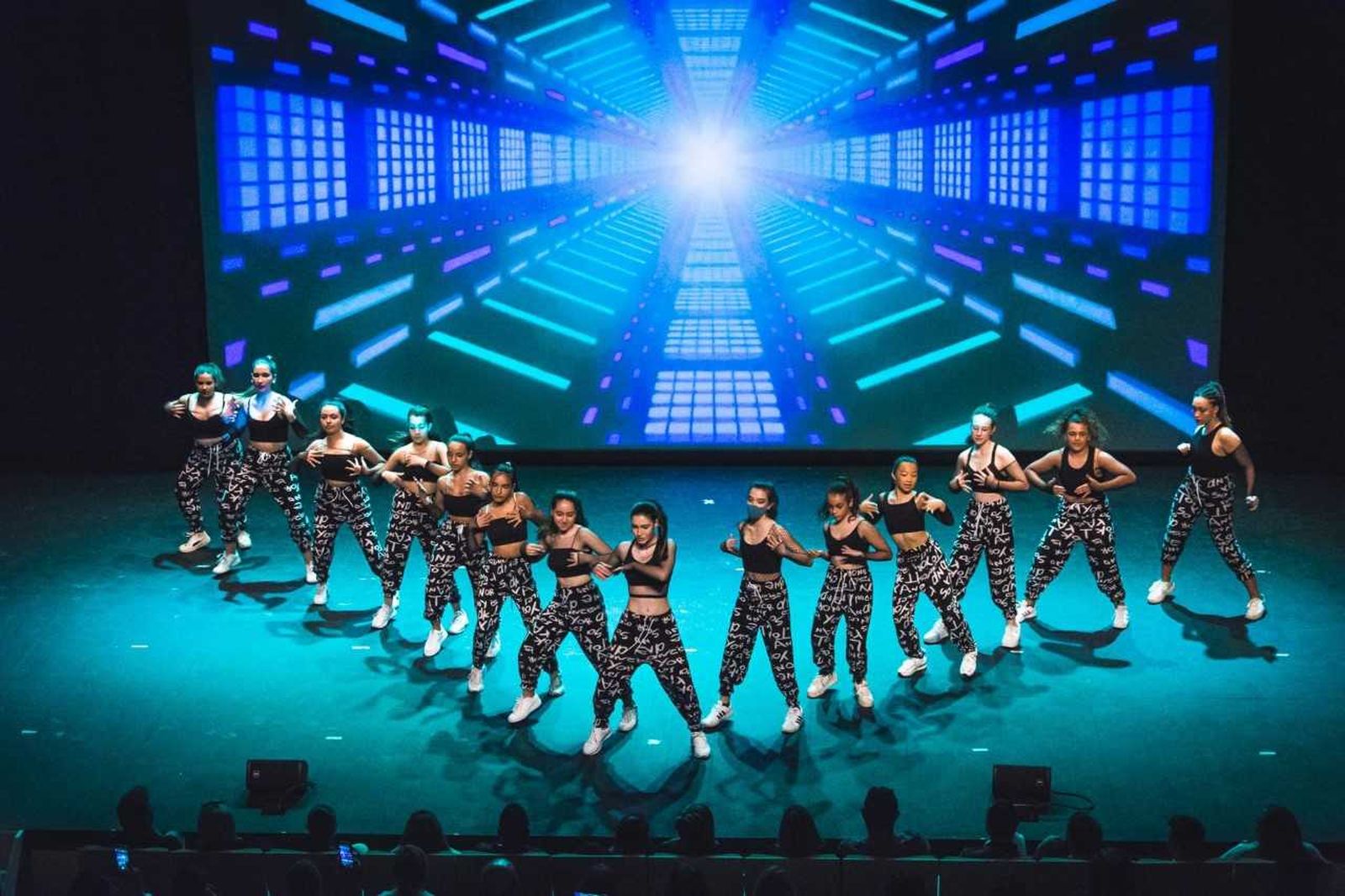 Las escuelas de baile de Zamora protagonizan la Navidad del Ramos Carrión