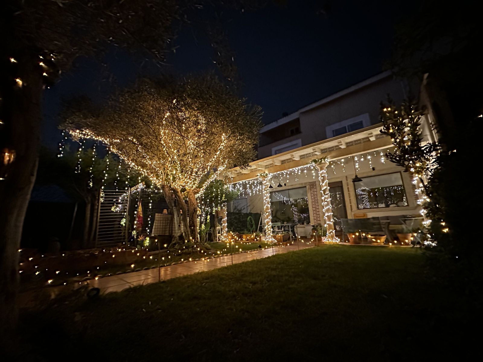 r-l-a-decoracion-navidena-en-una-vivienda-de-san-cristobal-de-la-cuesta-3