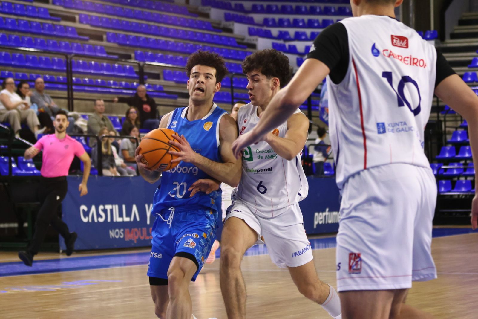 Perfumerías Avenida - Obradoiro Ames