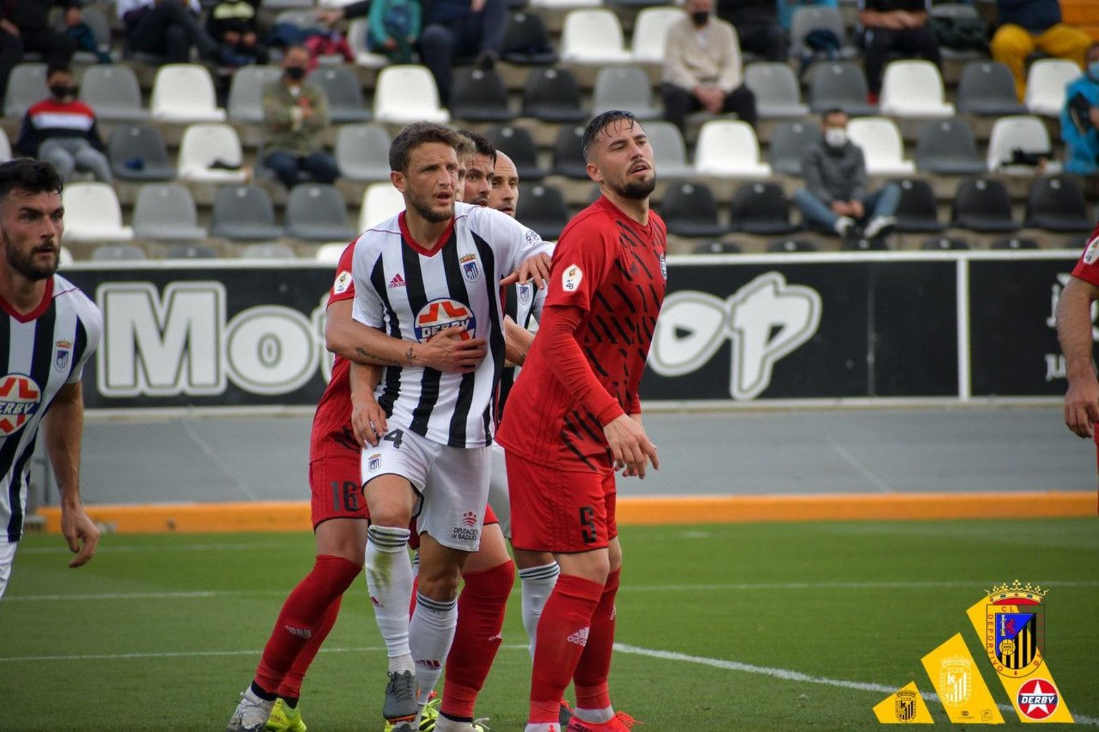 El análisis del CD Badajoz: “Si hicieran dos equipos con sus jugadores acabarían primero y segundo en la liga”