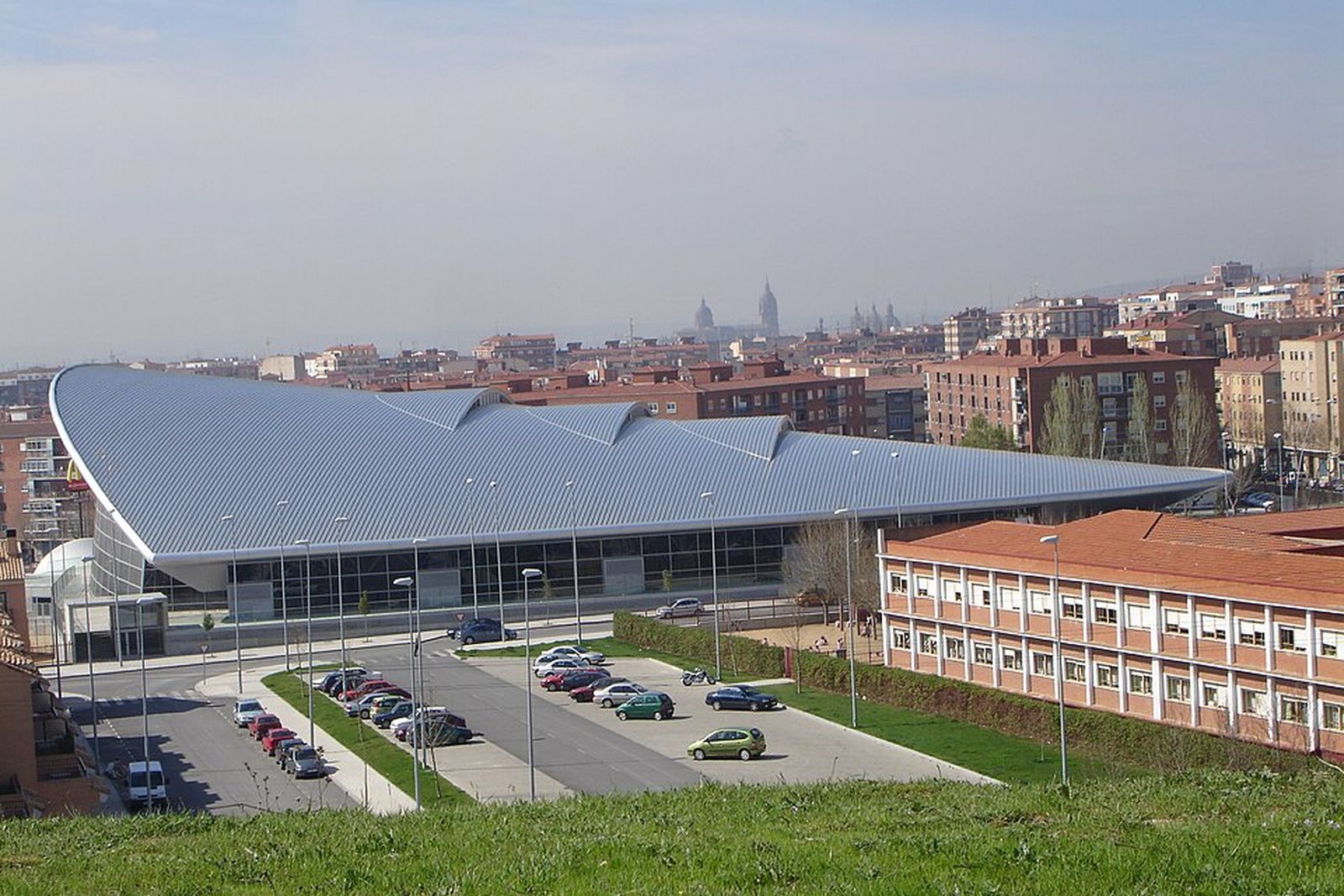 MuArchivo:Multiusos Sanchez Paraiso. Salamanca - panoramio.jpg