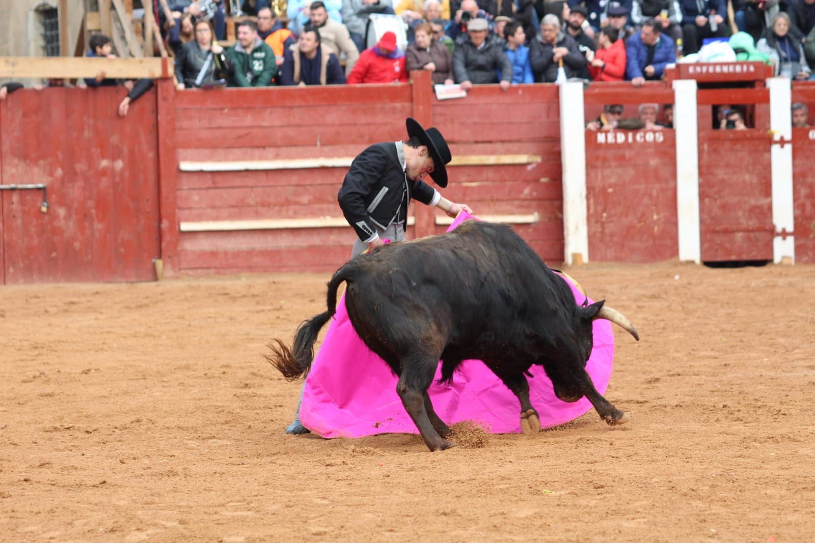 whatsapp-image-2023-02-21-at-17-52-15-2