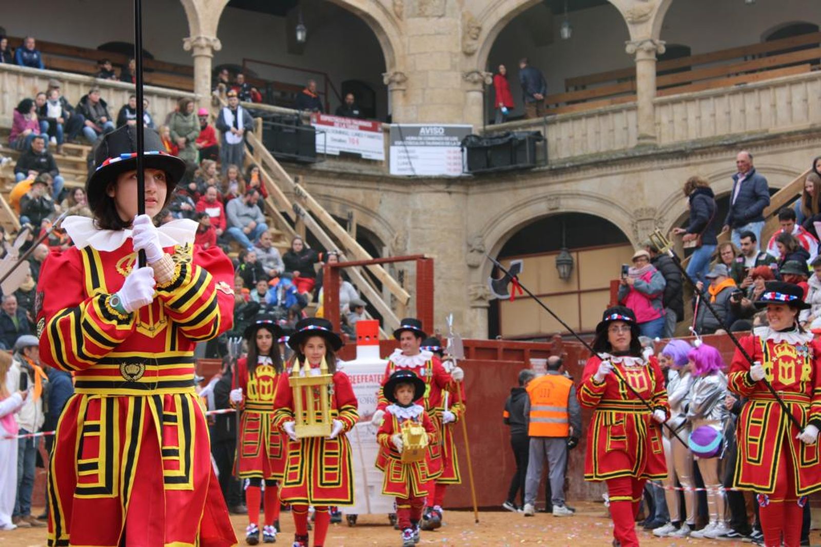 disfraces-del-sabado-de-carnaval-en-ciudad-rodrigo-34