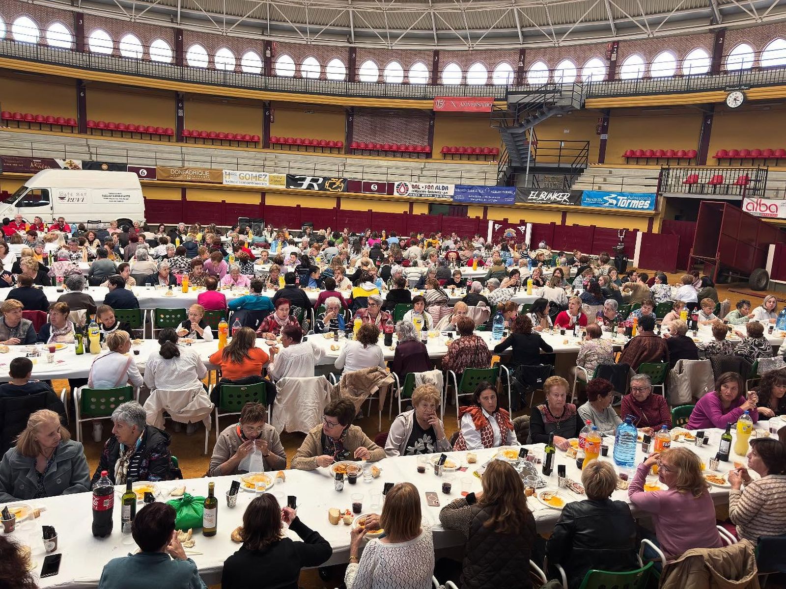 Comida día de la mujer en Alba de Tormes (1)