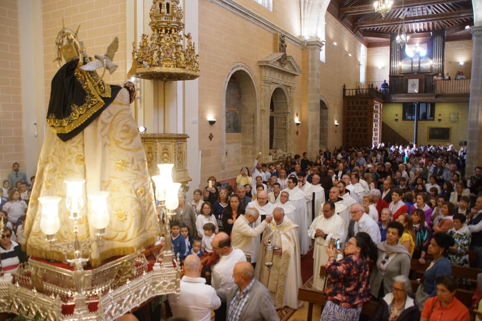 Salida procesión Santa Teresa en Alba de Tormes  (6).jpeg