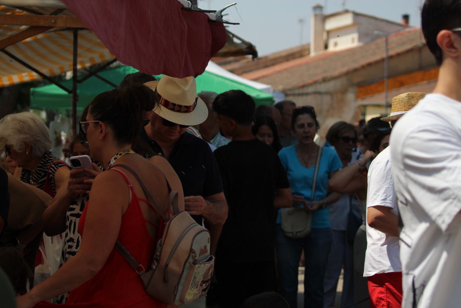 La Vellés. III Feria Popular de Productos de La Armuña